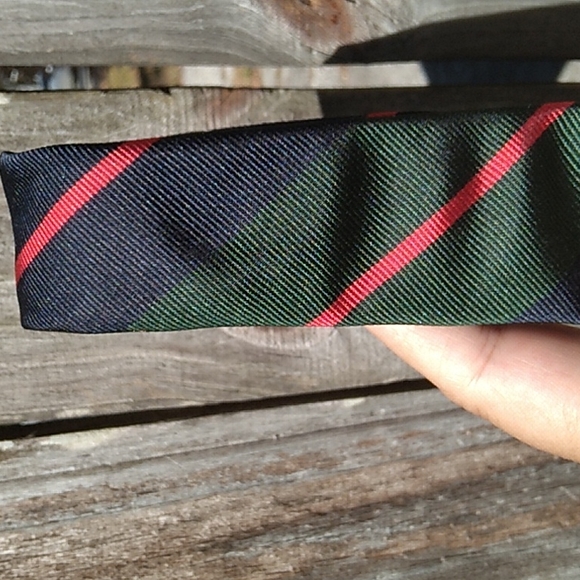 Classic Men's Tie - Picture 3 of 8